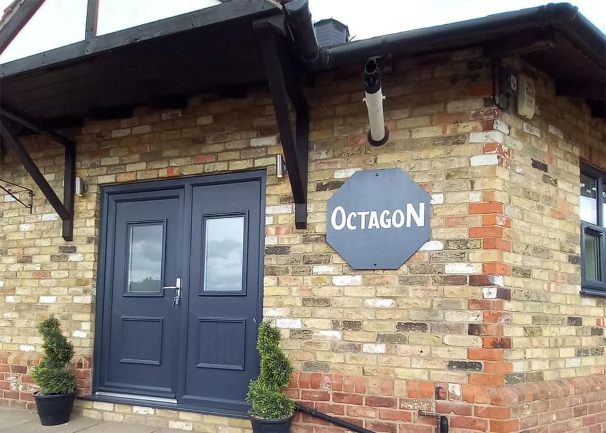 Barlings Country Park Hotel Langworth Екстериор снимка