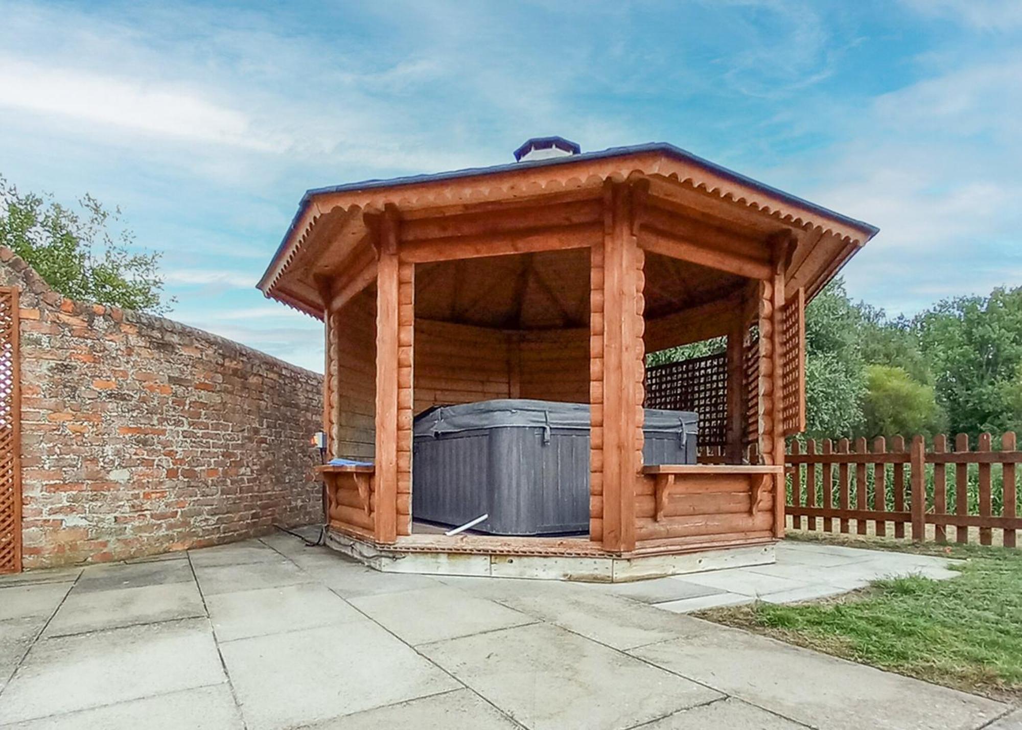 Barlings Country Park Hotel Langworth Стая снимка